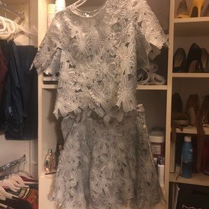 2 pieces top and skirt